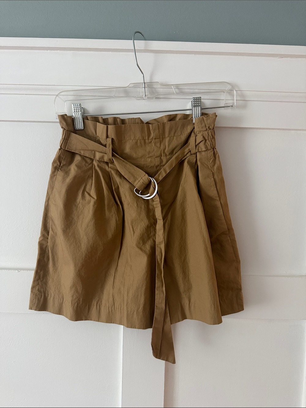 NEW ZARA High-Waist Paperbag Belted Shorts - size S